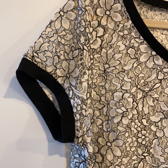 raw hem lace shirt. - Picture 3 of 5